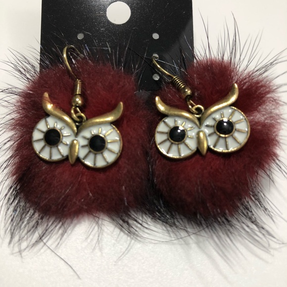 Owl Pompom Fur Hook Earrings Cute! NWT🦉 - Picture 3 of 6